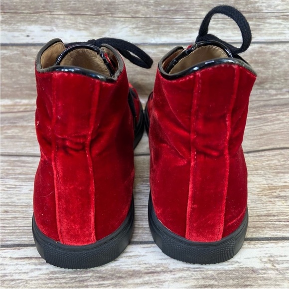 🐾✨ CHARLOTTE OLYMPIA “Purrfect” Red Velvet High-Top Sneakers – Size 8.5 ✨🐾 - Picture 7 of 10